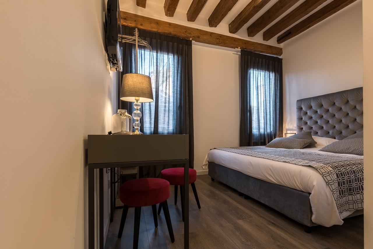 La Loggia Della Luna Guest house 5*